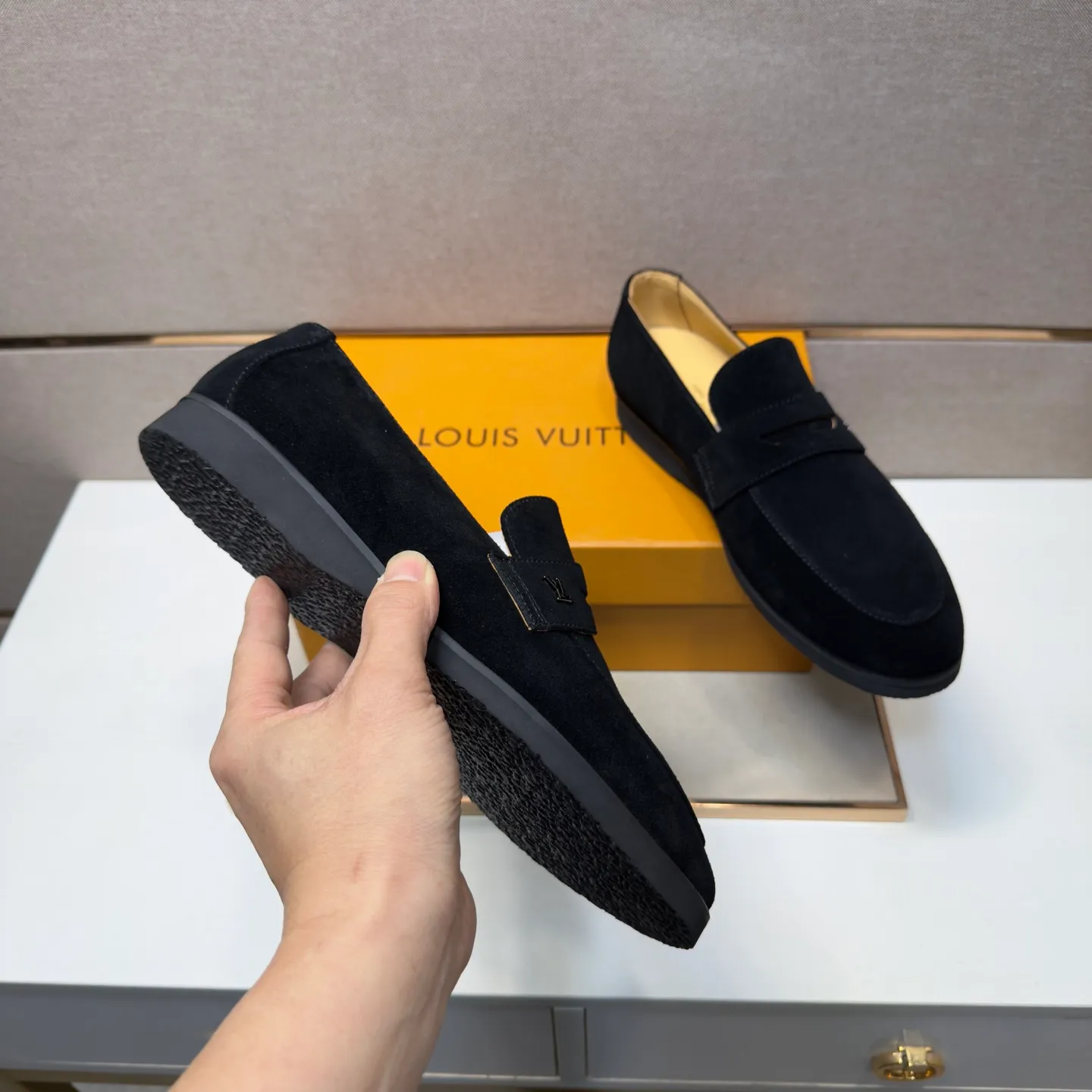 Men's men's shoes 💰pp442 [LV～] Men's casual shoes 2026z cabinet sales simultaneously 🔶Size: 38-44 #️⃣ 🔷4 colors🔜The upper is made of cowhide stitching ➕Cowhide lining, comfortable and breathable, sole: original comfortable and wear-resistant outsole, ⚠️real thing📱photographed🎬real thing is better📢📢📢